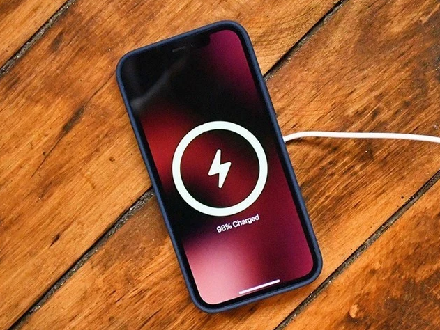 佛坪苹果手机维修分享iPhone 12可以随便充电吗 